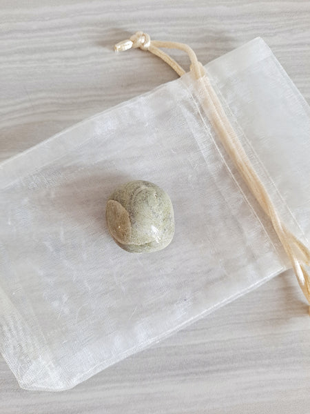 Customized Stone Bundle with a written Reiki Intention - The Lovely Gift Co